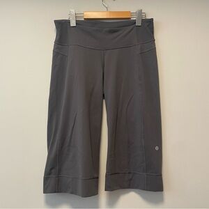 Lululemon capri pants